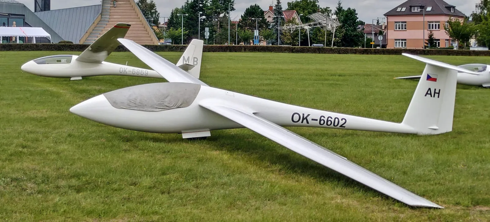 Kluzák ASW-19